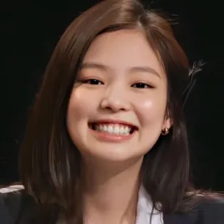 🕸 Jennie Kim kpop, jennie, chanteuse, idole, blackpink, célébrité, femme, sourire telegram sticker