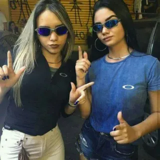 ❤️ mulheres, meninas, óculos de sol, Oakley, moda, estilo telegram sticker