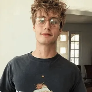 ⚠️ Mann, Brille, T-Shirt, Porträt, Person, männlich telegram sticker
