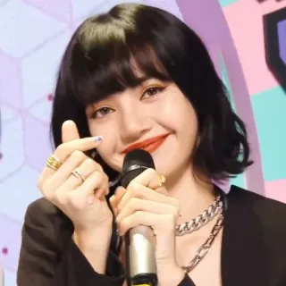 🍸 Lisa Lisa, K-pop, Blackpink, cantora, mulher, celebridade, gesto, coração com os dedos whatsapp sticker