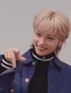 โฅ Felix kpop, singer, idol, portrait, felix, stray kids telegram sticker