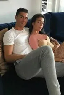 😍 Cristiano Ronaldo Cristiano Ronaldo, soccer player, celebrity, couple, Georgina Rodríguez telegram sticker