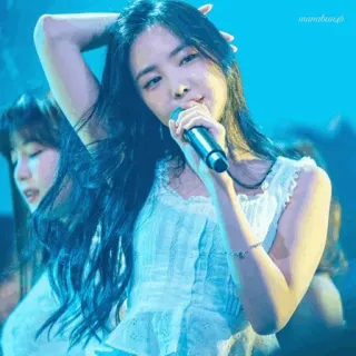🦄 女性, 歌手, パフォーマンス, マイク, 音楽, エンターテイナー telegram sticker