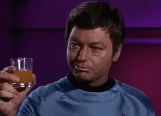 🥂 Leonard McCoy Star Trek หมอ, ยานอวกาศ, วิทยาศาสตร์, เครื่องดื่ม, เคร่งขรึม, รายการทีวี telegram sticker