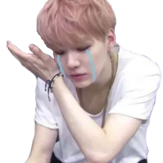 😭 kpop, 아이돌, 우는, 슬픈, 감정적인, 한국 팝 whatsapp sticker