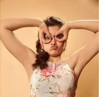 Rashmika Mandanna 👉 @ptat7 whatsapp stickers
