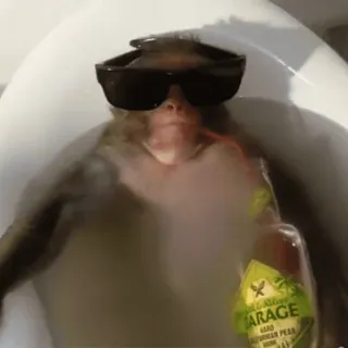 😎 Garage Hard Ice Pear Drink Birne, Getränk, Bier, Eis, Alkohol whatsapp sticker
