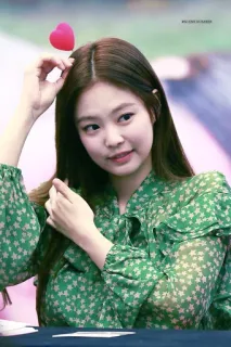 ❤️ woman, portrait, heart, korean, celebrity, green dress, fashion, style whatsapp sticker
