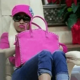 🥀 Nicki Minaj Nicki Minaj, celebridade, rosa, óculos de sol, moda, mulher telegram sticker