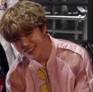 🍃 Jimin Jimin, BTS, K-Pop, Penyanyi, Artis, Idol, Jaket Pink whatsapp sticker