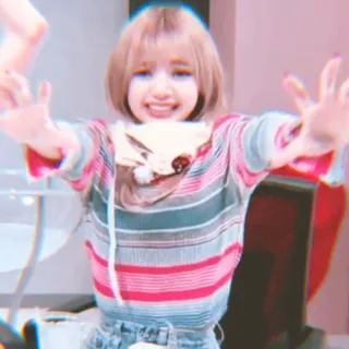 🐨 Lisa K-Pop, Sänger, Mode, Lächeln, Mädchen, Promi, Lisa, Blackpink telegram sticker