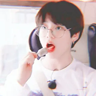 🐇 person, eating, food, glasses, kpop, asian, indoors, portrait telegram sticker