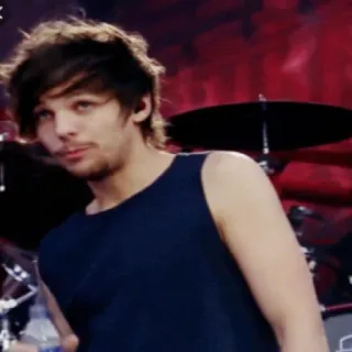 🖤 Louis Tomlinson человек, певец, мужчина, знаменитость, музыкант, one direction telegram sticker