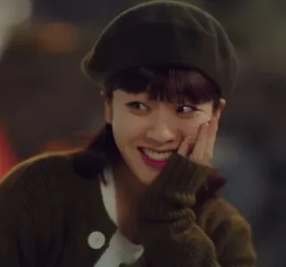 ☺️ femme, béret, souriant, portrait, personne, joyeux whatsapp sticker