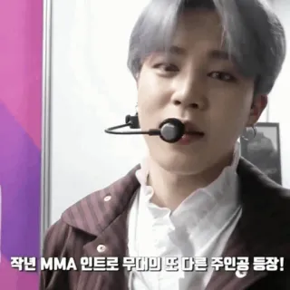 🃏 작년 MMA 인트로 무대의 또 다른 주인공 등장! telegram sticker