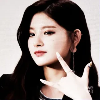 🤟 We it 女の子, Kポップ, 女性, 歌手, アイドル, 美人 telegram sticker