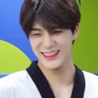 🤟 chân dung, châu á, cười, người đàn ông, hàn quốc, vui vẻ, người telegram sticker