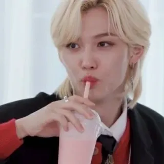 🥤 Felix K-pop, singer, Stray Kids, Felix telegram sticker