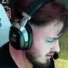 🤨
