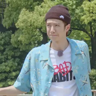 🤍 BAD HABIT homme, bonnet, t-shirt, extérieur, personne telegram sticker