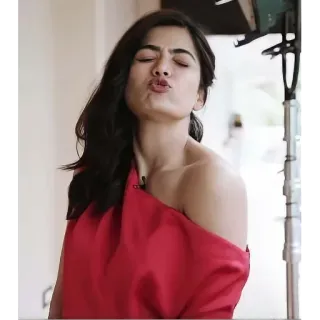 😘 Rashmika Mandanna Actrice, Indienne, Célébrité, Femme, Portrait telegram sticker