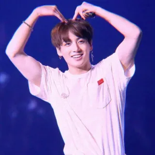 😻 Jungkook Jungkook, BTS, K-Pop, idol, singer, performer, heart whatsapp sticker