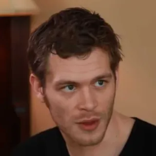 📰 Klaus Mikaelson The Vampire Diaries homme, visage, gros plan, portrait, acteur telegram sticker