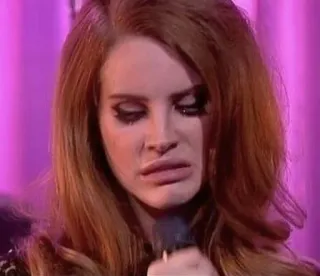 😖 Lana Del Rey cantor, músico, Lana Del Rey, triste, chorando, emocional telegram sticker
