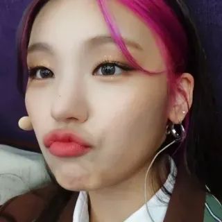 😚 telegram sticker