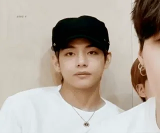 😁 V BTS, K-Pop, cantor, celebridade, ídolo, Kim Taehyung telegram sticker