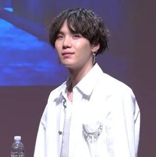 🥀 Suga kpop, айдол, певец, музыка, артист telegram sticker