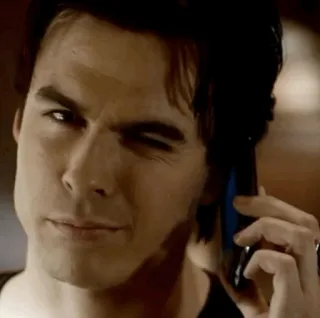 😉 Damon Salvatore The Vampire Diaries вампир, сериал, телефон, красивый, подмигивание telegram sticker