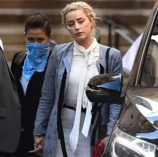 📂 Amber Heard attrice, persona, celebrità whatsapp sticker