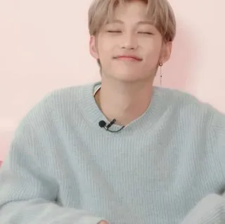 🥰 whatsapp sticker