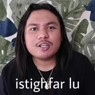 😭 istighfar lu istighfar, meme, expresión, persona, retrato whatsapp sticker