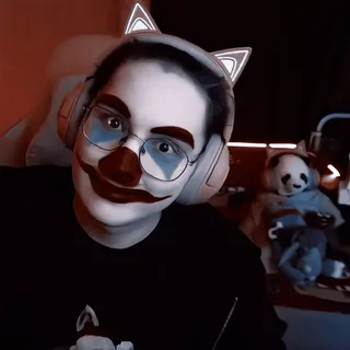 🤡 clown, maquillage, portrait, femme, lunettes, casque telegram sticker