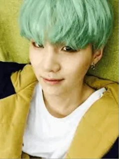 ☺️ Suga kpop, suga, bangtan, idole, cheveux menthe, portrait, personne telegram sticker