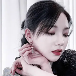 💷 Porträt, Frau, Gesicht, Schönheit, Make-up telegram sticker