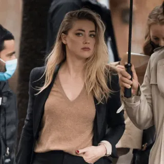👝 Amber Heard Amber Heard, Celebrità, Attrice, Donna, Capelli biondi whatsapp sticker