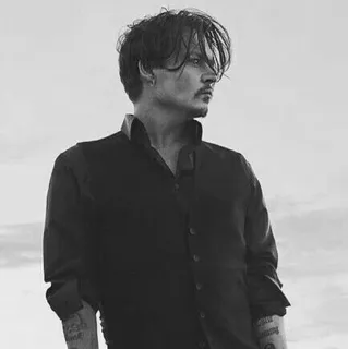 ➰ Johnny Depp acteur, célébrité, noir et blanc, portrait, homme telegram sticker