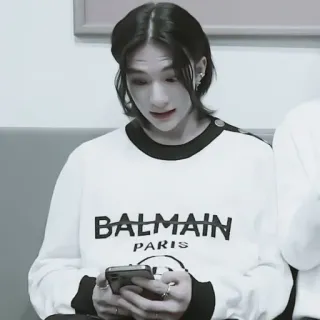 hyunjin от @xwyoen. :: @fStikBot telegram stickers