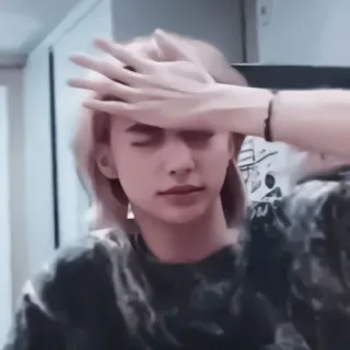 💗 person, kpop, man, blond hair whatsapp sticker