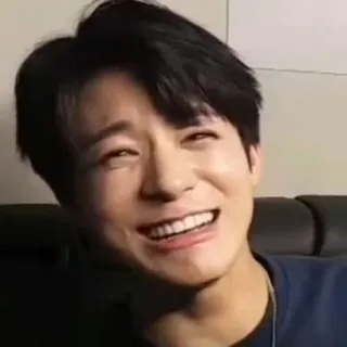 🤟 chân dung, nụ cười, đàn ông, người, khuôn mặt, vui vẻ telegram sticker