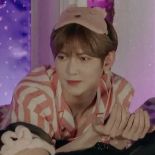 ateez 😼💗 @stikerux :: @fStikBot telegram stickers
