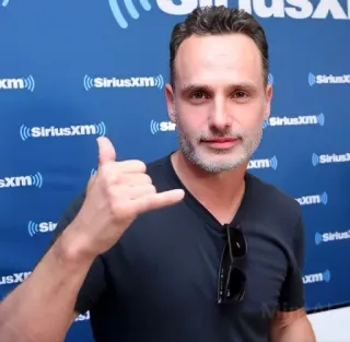 🤙 Siriusxm человек, мужчина, SiriusXM, знаменитость whatsapp sticker