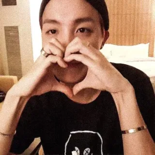 ⭐️ 人物, 爱心手势, 男性, 名人, 韩国 telegram sticker