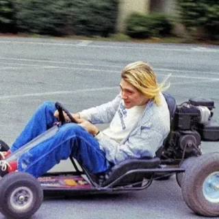 🚗 Kurt Cobain kurt cobain, músico, nirvana, go-kart, anos 90 telegram sticker