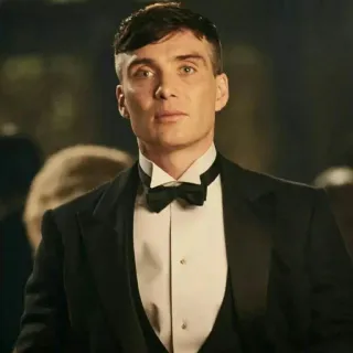 😐 Tommy Shelby Peaky Blinders Cillian Murphy, Peaky Blinders, Fernsehen, Shelby, Schauspieler, Anzug, Porträt telegram sticker