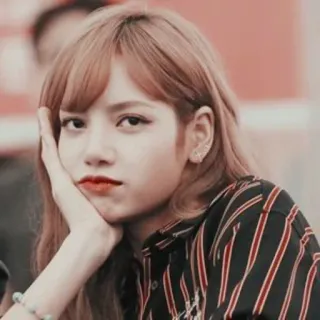 🙁 Lisa เคป็อป, เพลง, ผู้หญิง, หน้า, ภาพเหมือน, ไอดอล, นักร้อง, Lalisa Manobal telegram sticker