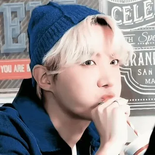 🧃 homem, pessoa, chapéu, retrato, kpop, celebridade, ídolo whatsapp sticker